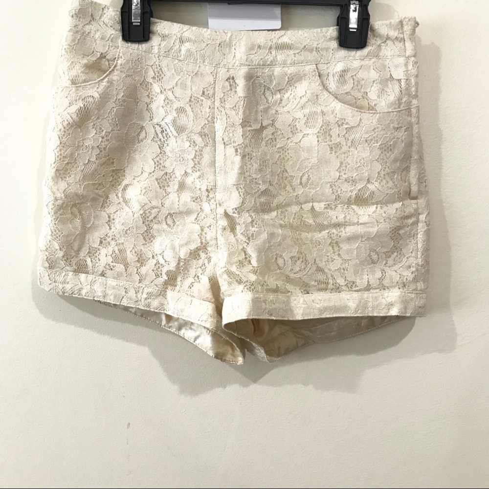 White Lace High Waister Shorts